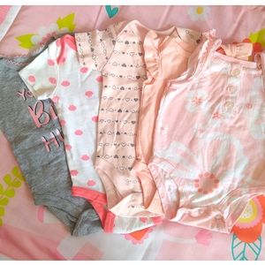 🔥5pcs Baby girl clothes, 0-3M baby girl,  onesies, New without tags